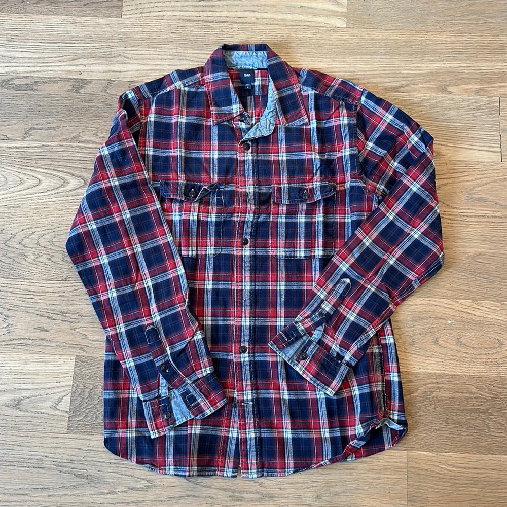 GAP Red and Blue Flannel Button Down Shirt